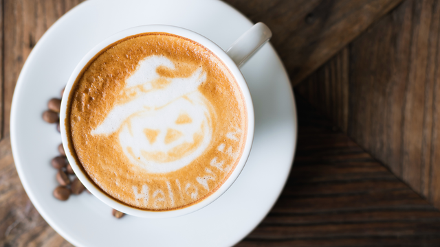 Easy Halloween Latte Art Ideas for Beginners